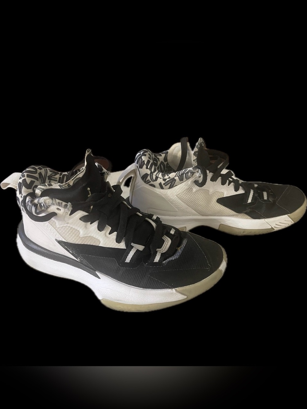 Jordan Zion 1 Kid’s Basketball Sneakers